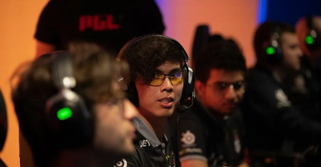 Learning from OG Lessons from the Legendary Dota 2 Team